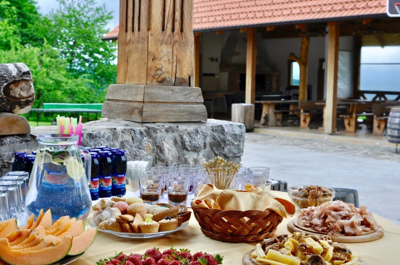 Guest house Domačija Krnc Hrib pri Hinjah Extérieur photo
